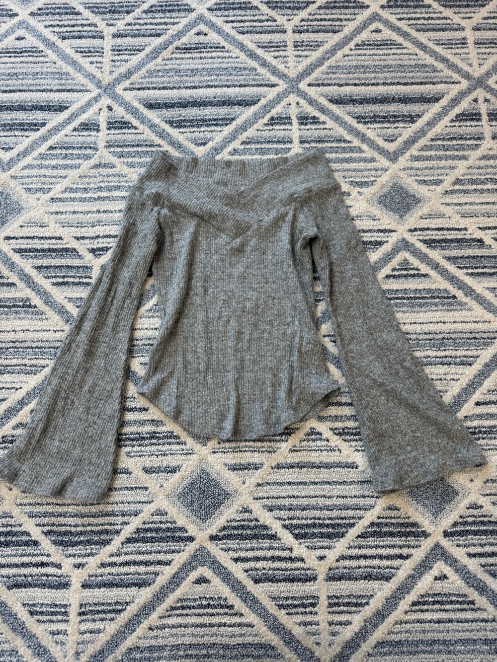 Lulu’s Women’s off the shoulder Sweater